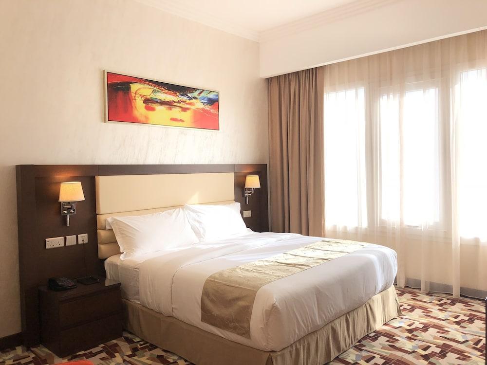 Al Murooj Grand Hotel Muscat Exterior photo