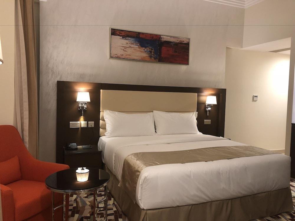 Al Murooj Grand Hotel Muscat Exterior photo