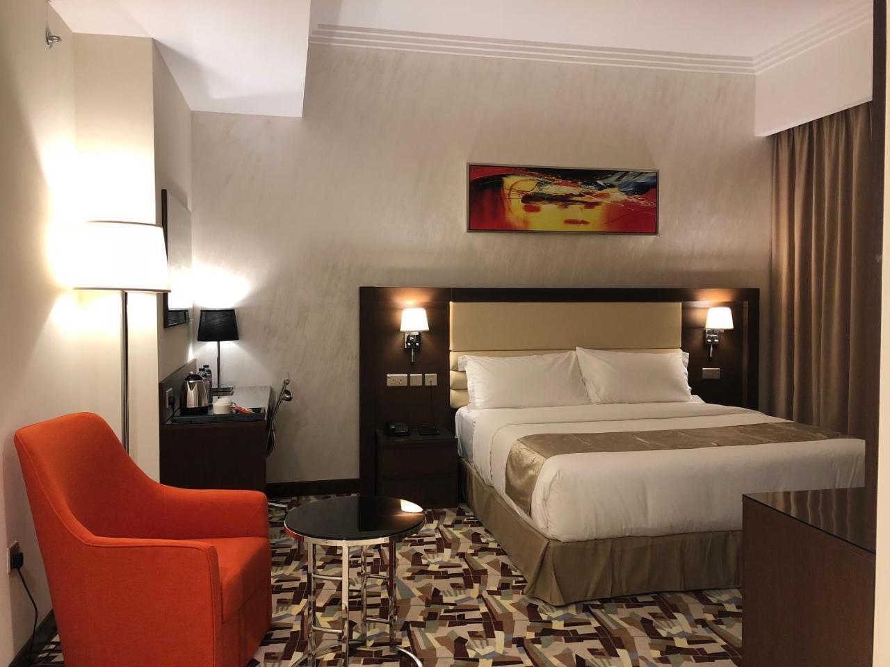 Al Murooj Grand Hotel Muscat Exterior photo